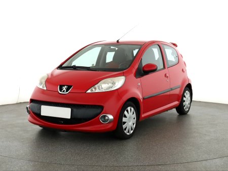 Peugeot 107, 2007 - pohled č. 3