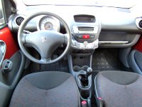 Peugeot 107, 2009 - pohled č. 12
