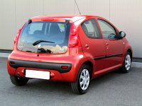 Peugeot 107, 2009 - pohled č. 5