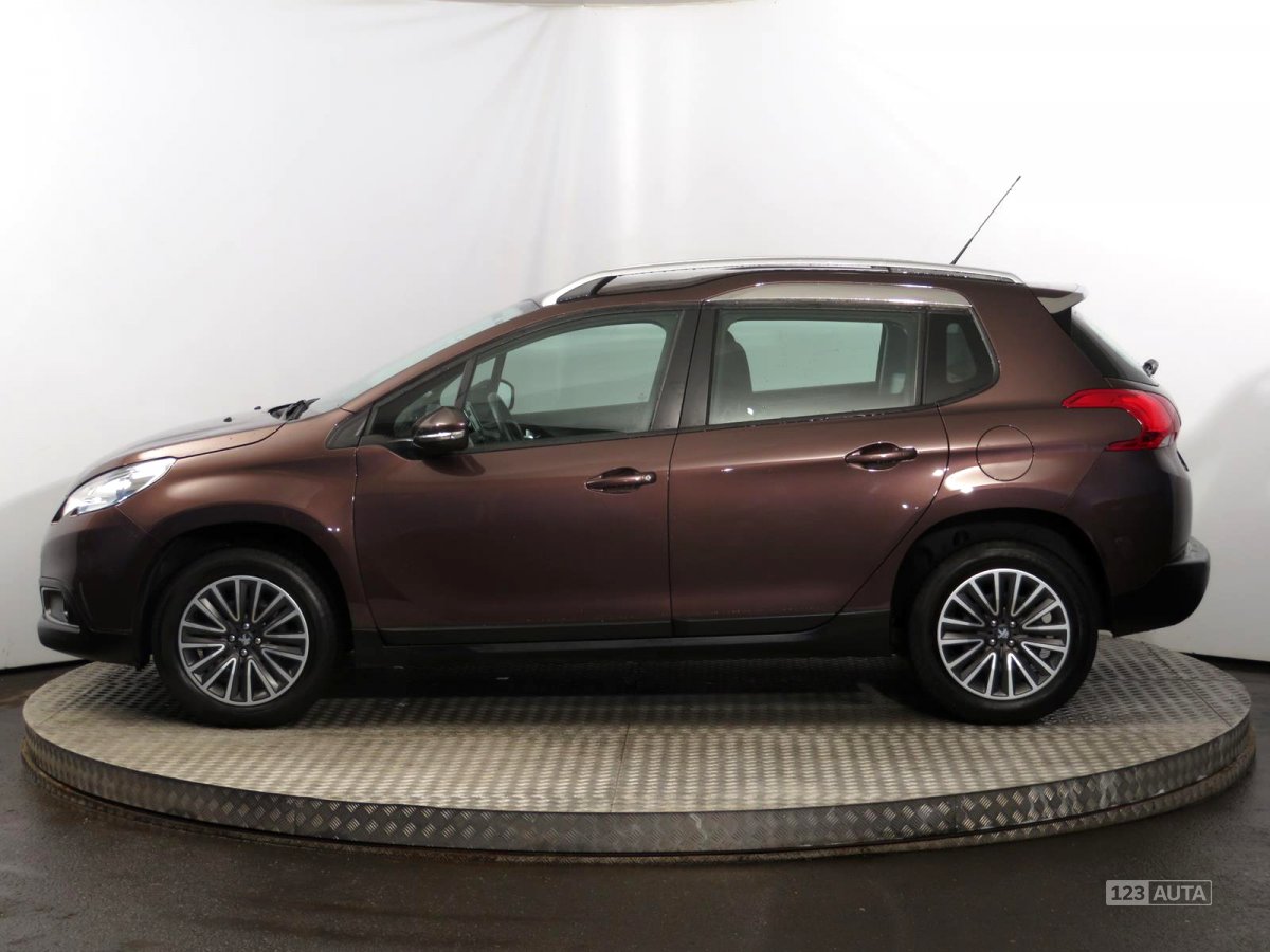 Peugeot 2008, 2014 - pohled č. 4