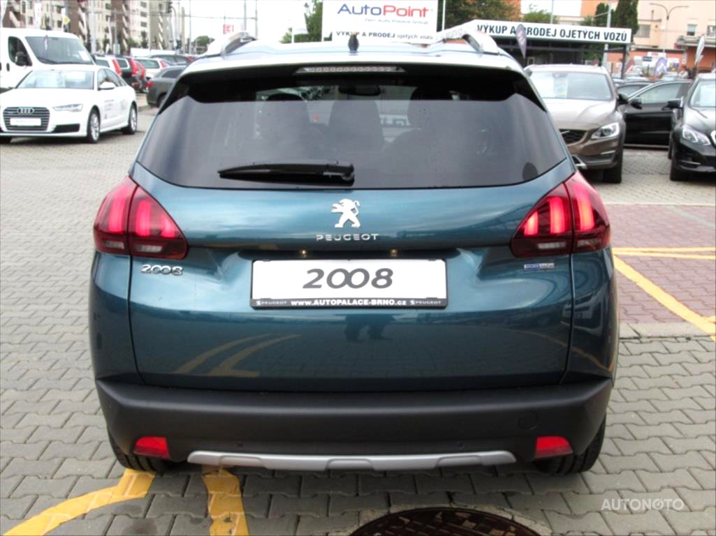 Peugeot 2008, 2019 - pohled č. 3