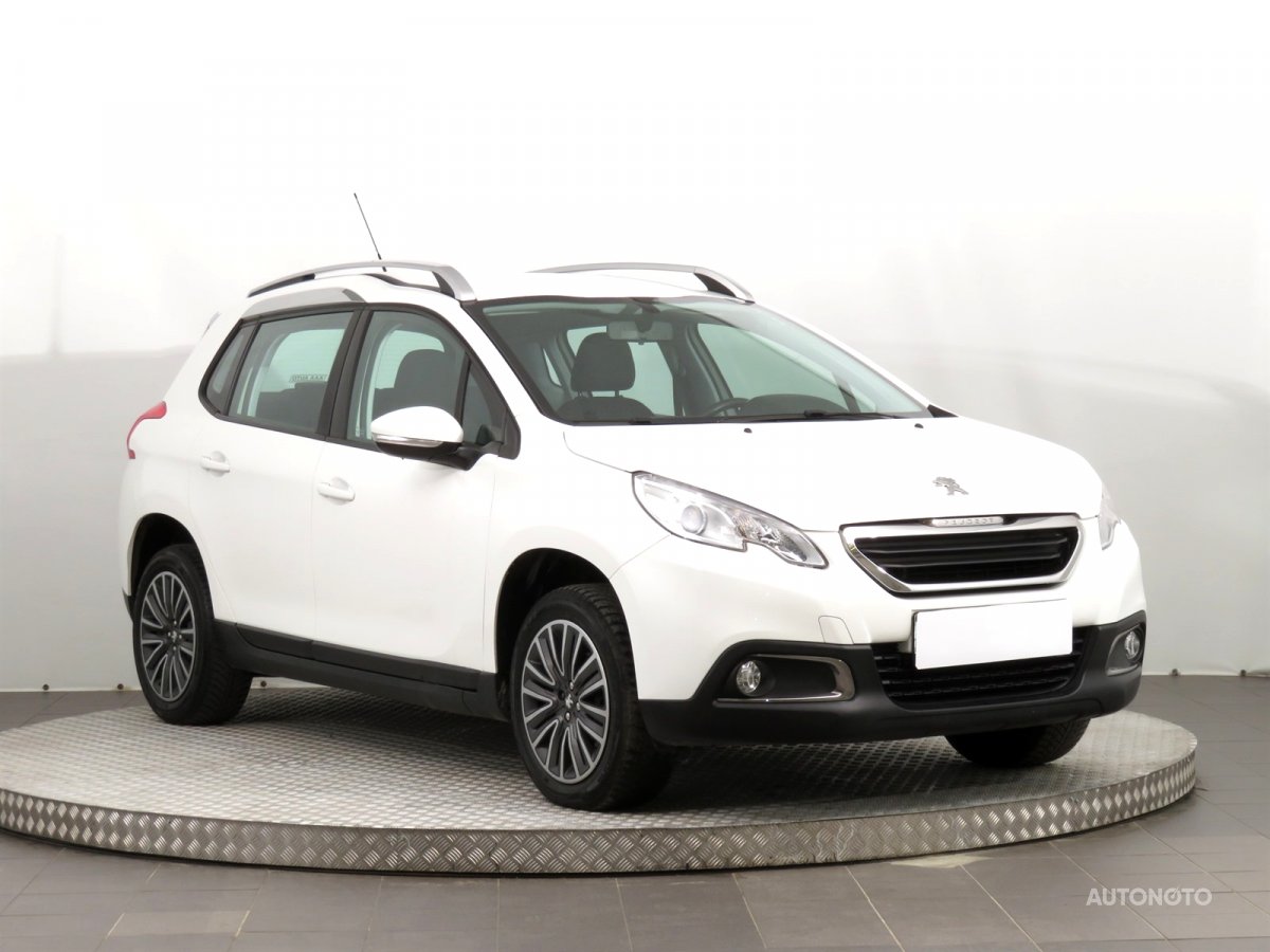 Peugeot 2008, 2015 - celkový pohled
