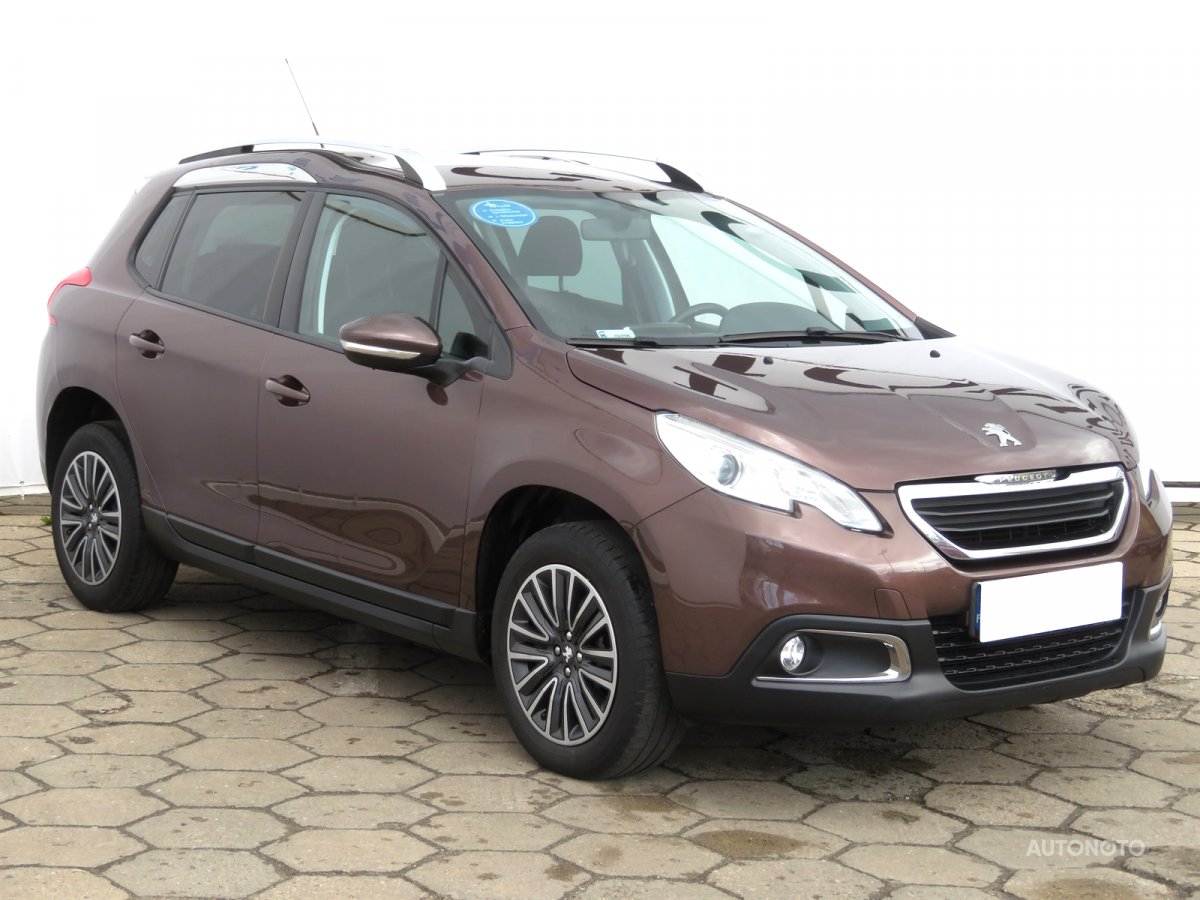 Peugeot 2008, 2014 - celkový pohled