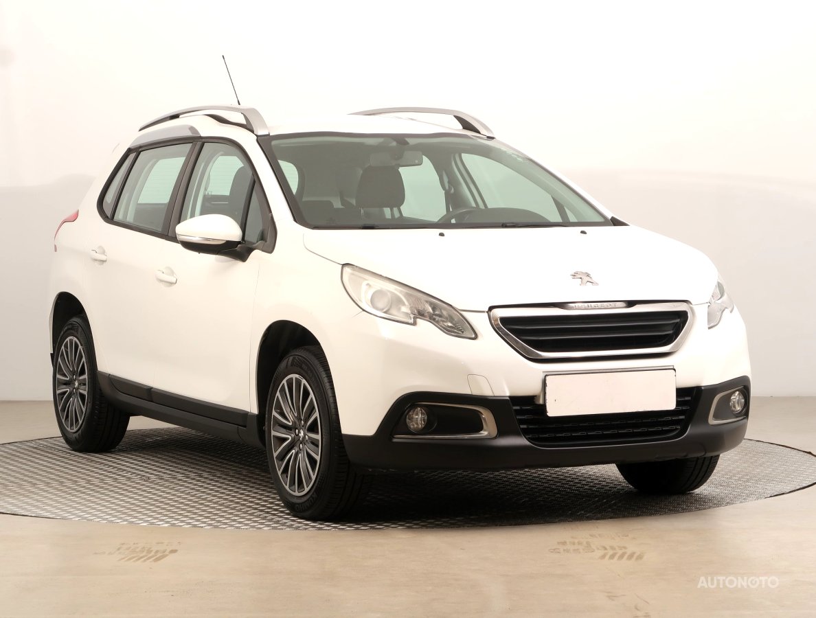 Peugeot 2008, 2014 - celkový pohled
