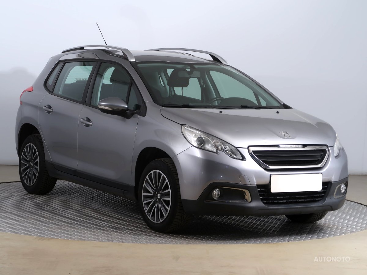 Peugeot 2008, 2015 - celkový pohled