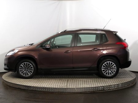 Peugeot 2008, 2014 - pohled č. 4