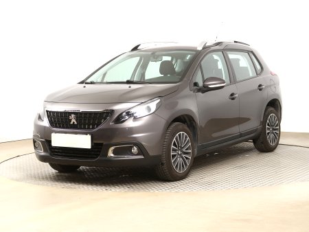 Peugeot 2008, 2018 - pohled č. 3