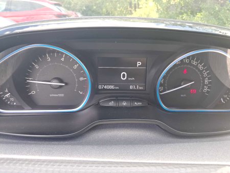 Peugeot 2008, 2017 - pohled č. 3