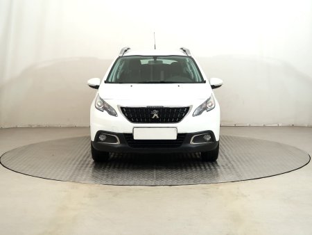 Peugeot 2008, 2017 - pohled č. 2
