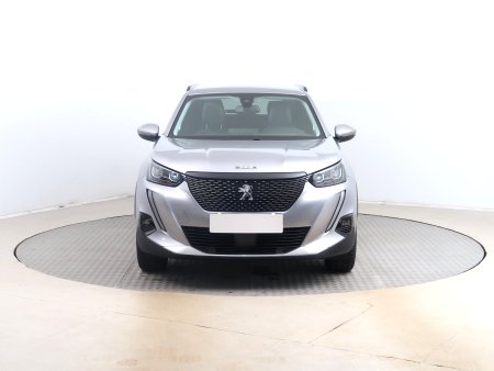 Peugeot 2008, 2021 - pohled č. 2