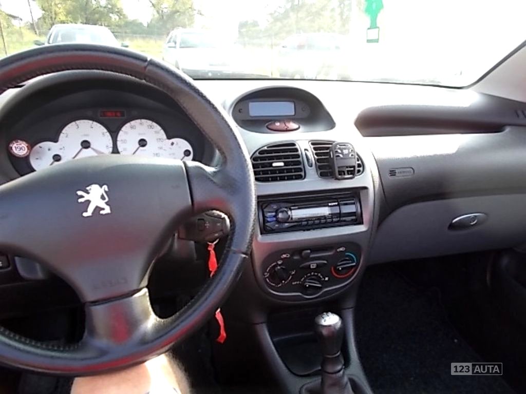 Peugeot 206 CC, 2005 - pohled č. 13