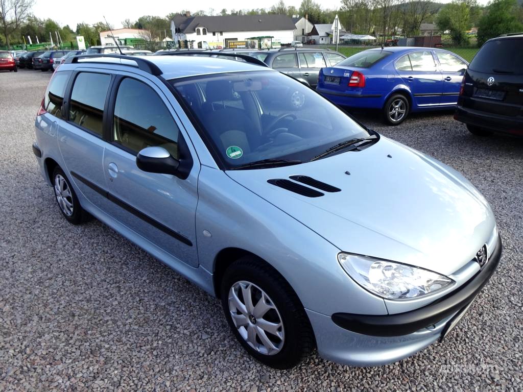 Peugeot 206 SW 1,4i,abs,klima,, 2003 - celkový pohled