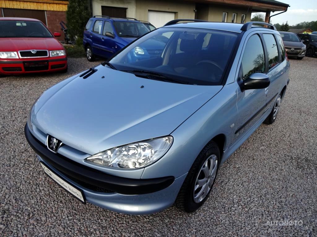 Peugeot 206 SW 1,4i,abs,klima,, 2003 - pohled č. 4