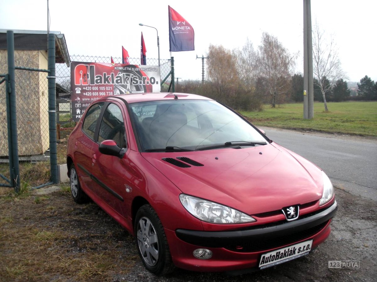 Peugeot 206, 2004 - pohled č. 2
