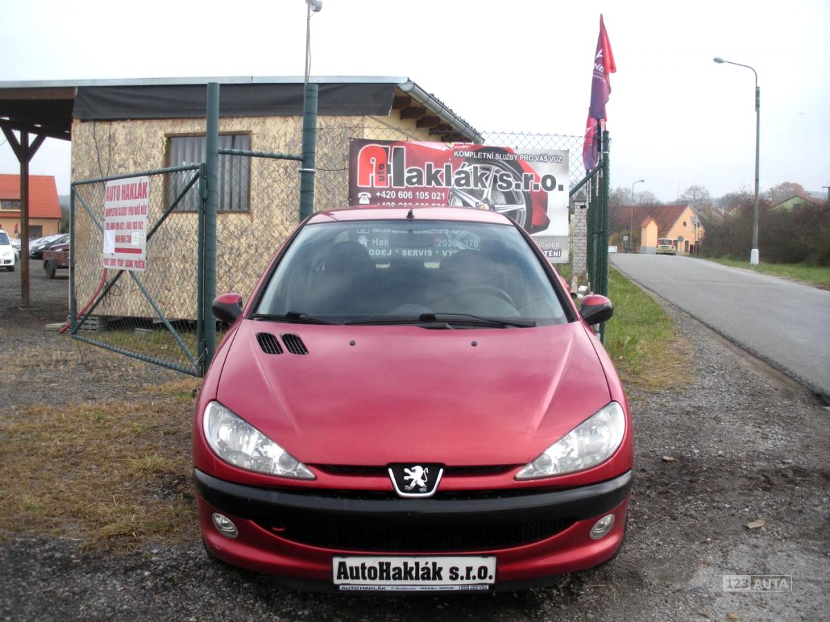 Peugeot 206, 2004 - pohled č. 6