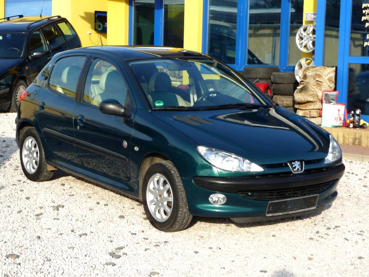Peugeot 206, 1999 - pohled č. 3