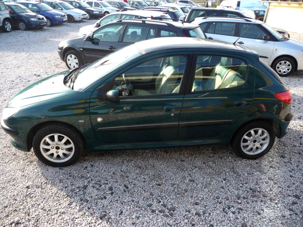 Peugeot 206, 1999 - pohled č. 4