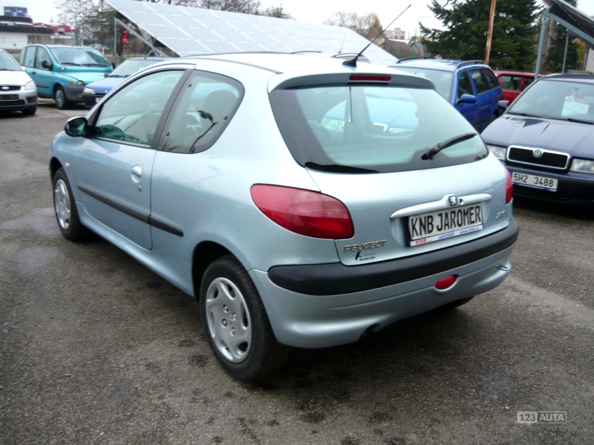 Peugeot 206, 2001 - pohled č. 7