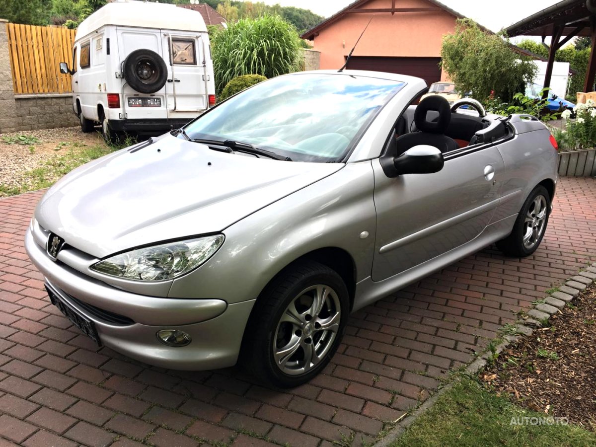 Peugeot 206, 2001 - pohled č. 3