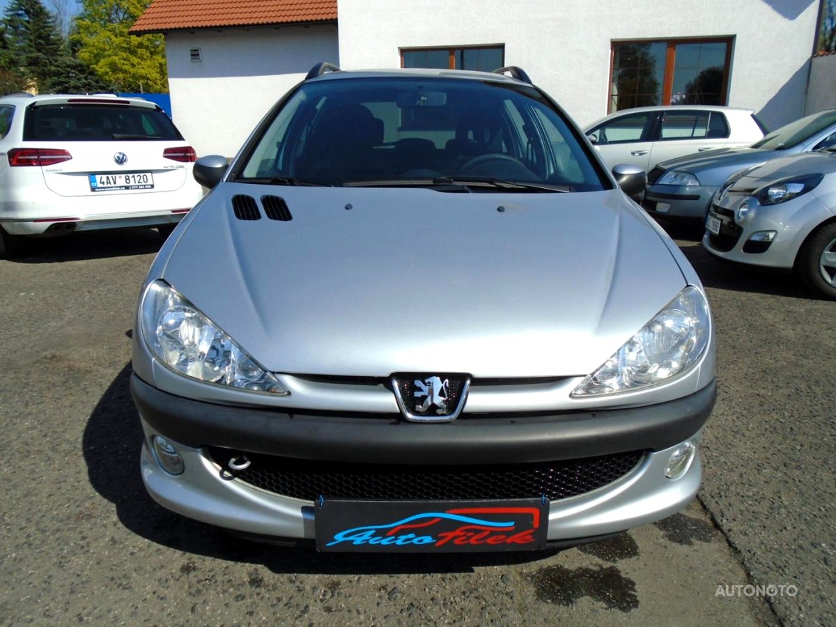 Peugeot 206, 2006 - pohled č. 2