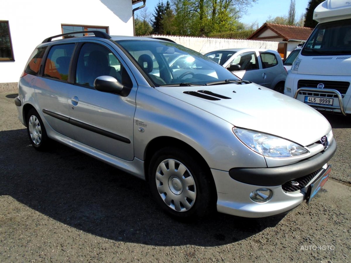Peugeot 206, 2006 - pohled č. 3