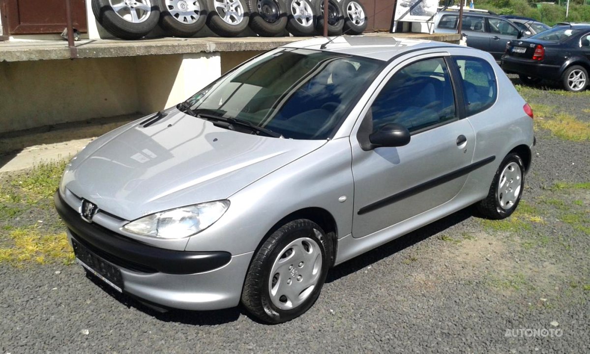 Peugeot 206, 2002 - celkový pohled