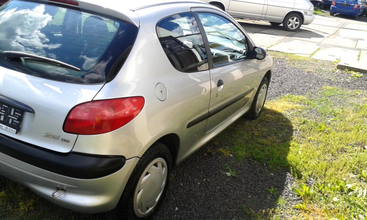 Peugeot 206, 2002 - pohled č. 5