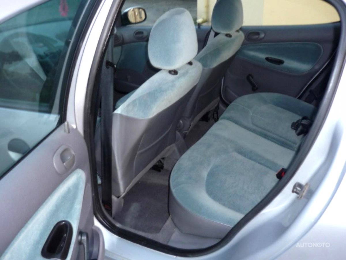 Peugeot 206, 1999 - pohled č. 10