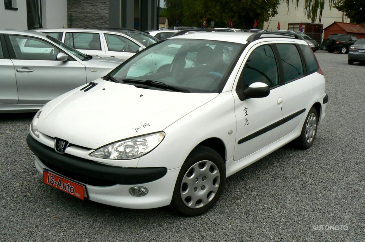 Peugeot 206, 2004 - pohled č. 3