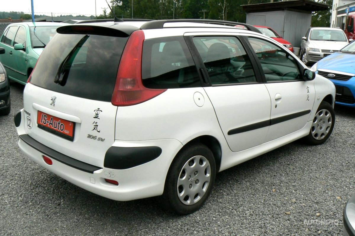 Peugeot 206, 2004 - pohled č. 5