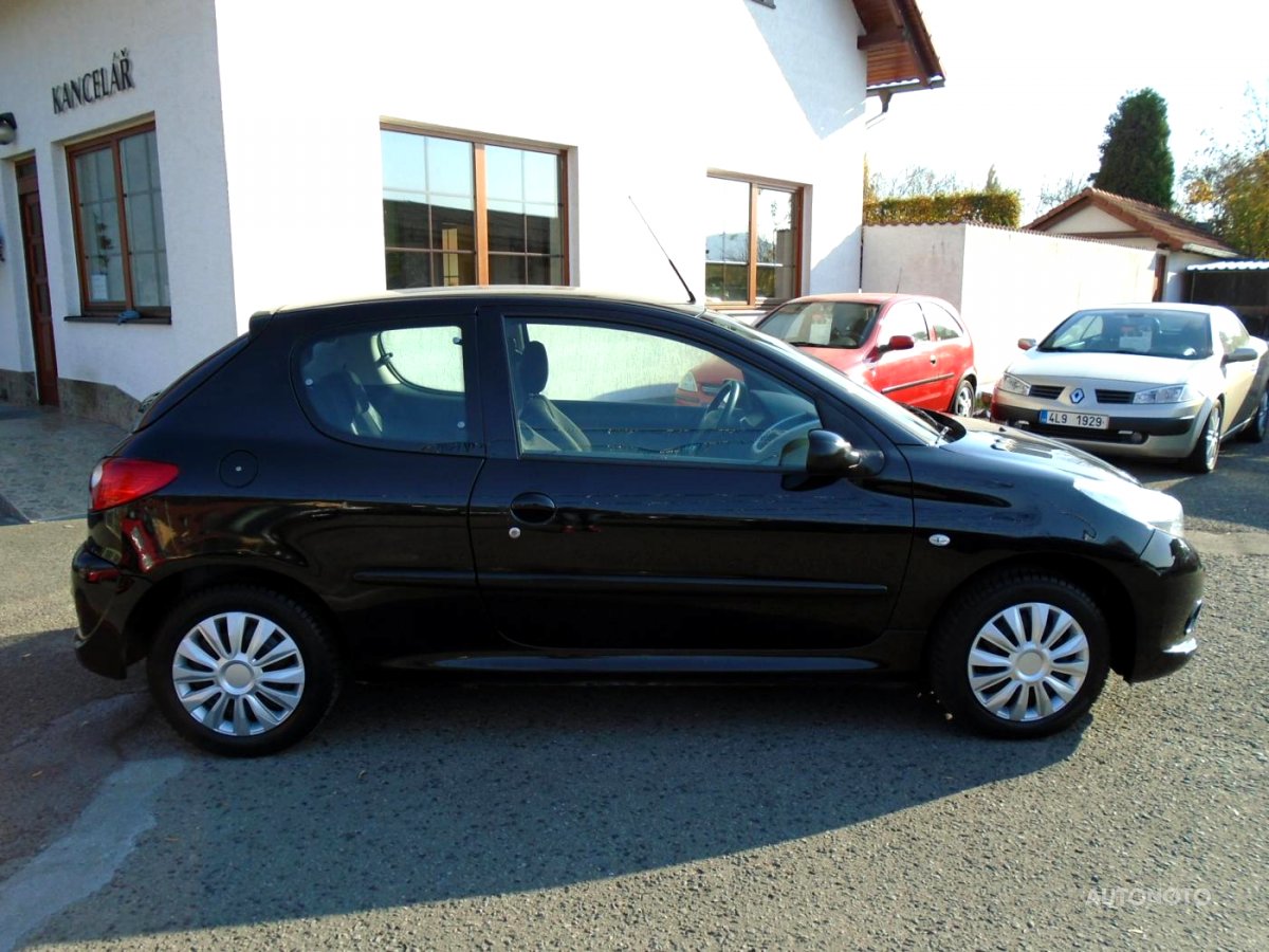 Peugeot 206, 2010 - pohled č. 4