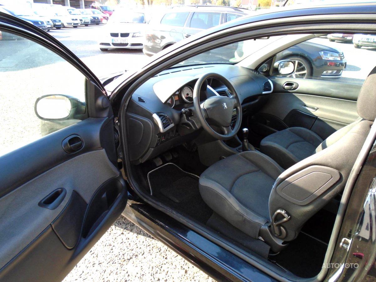 Peugeot 206, 2010 - pohled č. 9