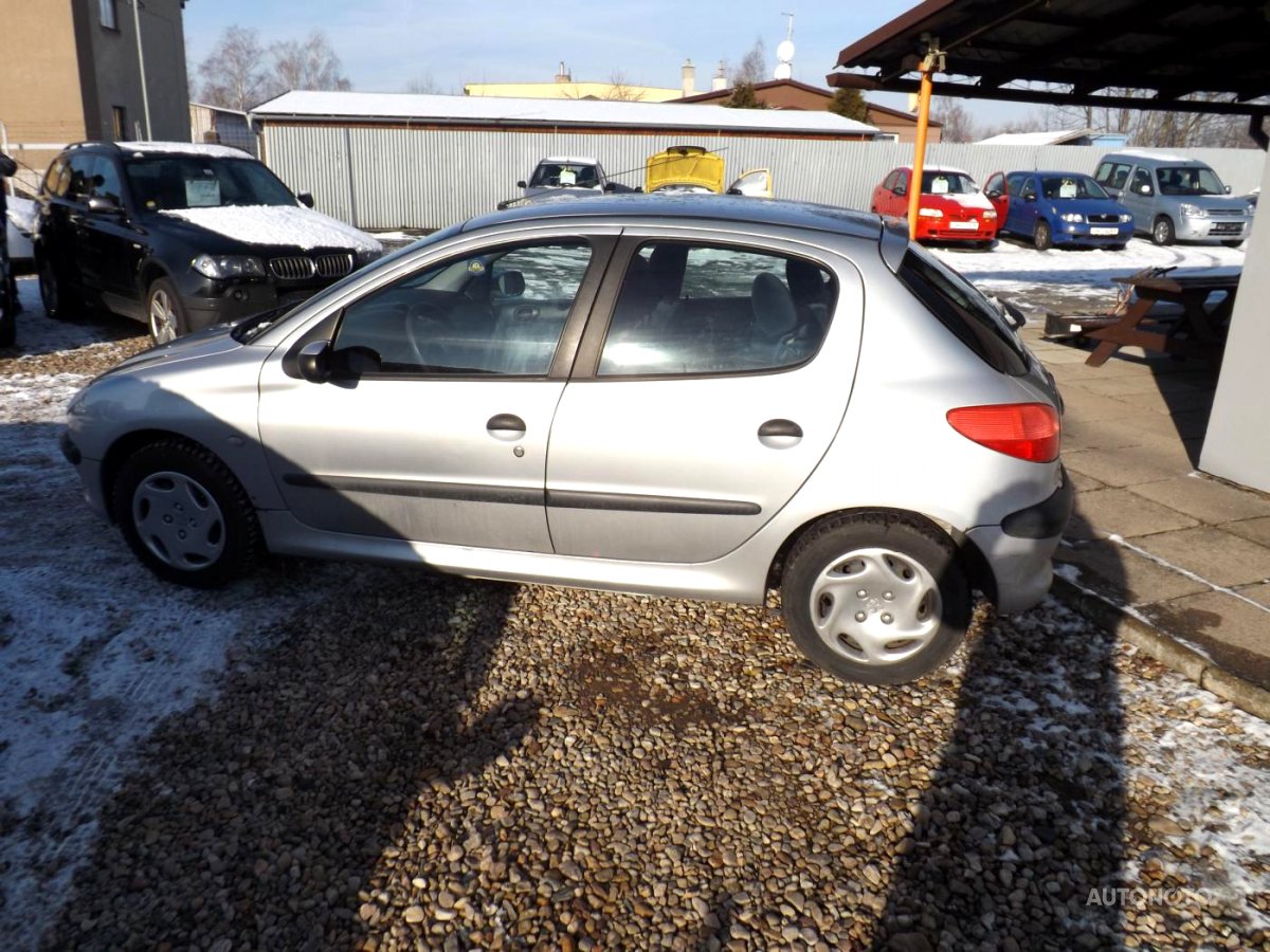 Peugeot 206, 2000 - pohled č. 3