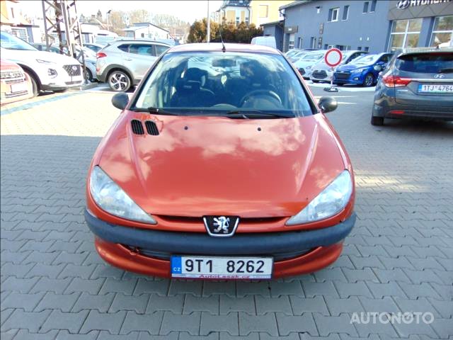 Peugeot 206, 2001 - pohled č. 2