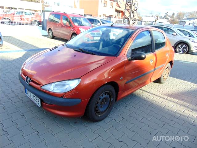 Peugeot 206, 2001 - pohled č. 3
