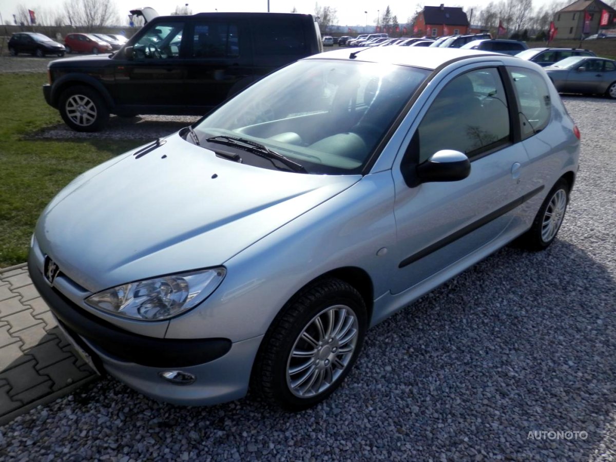 Peugeot 206, 2004 - pohled č. 2