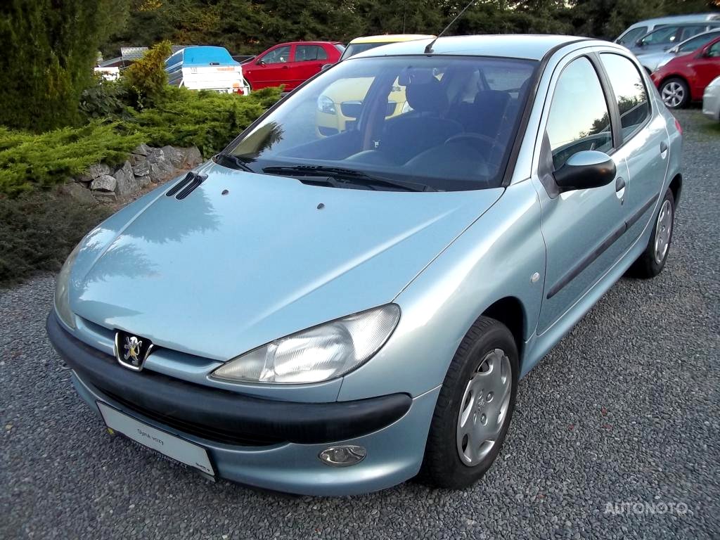 Peugeot 206, 2002 - celkový pohled