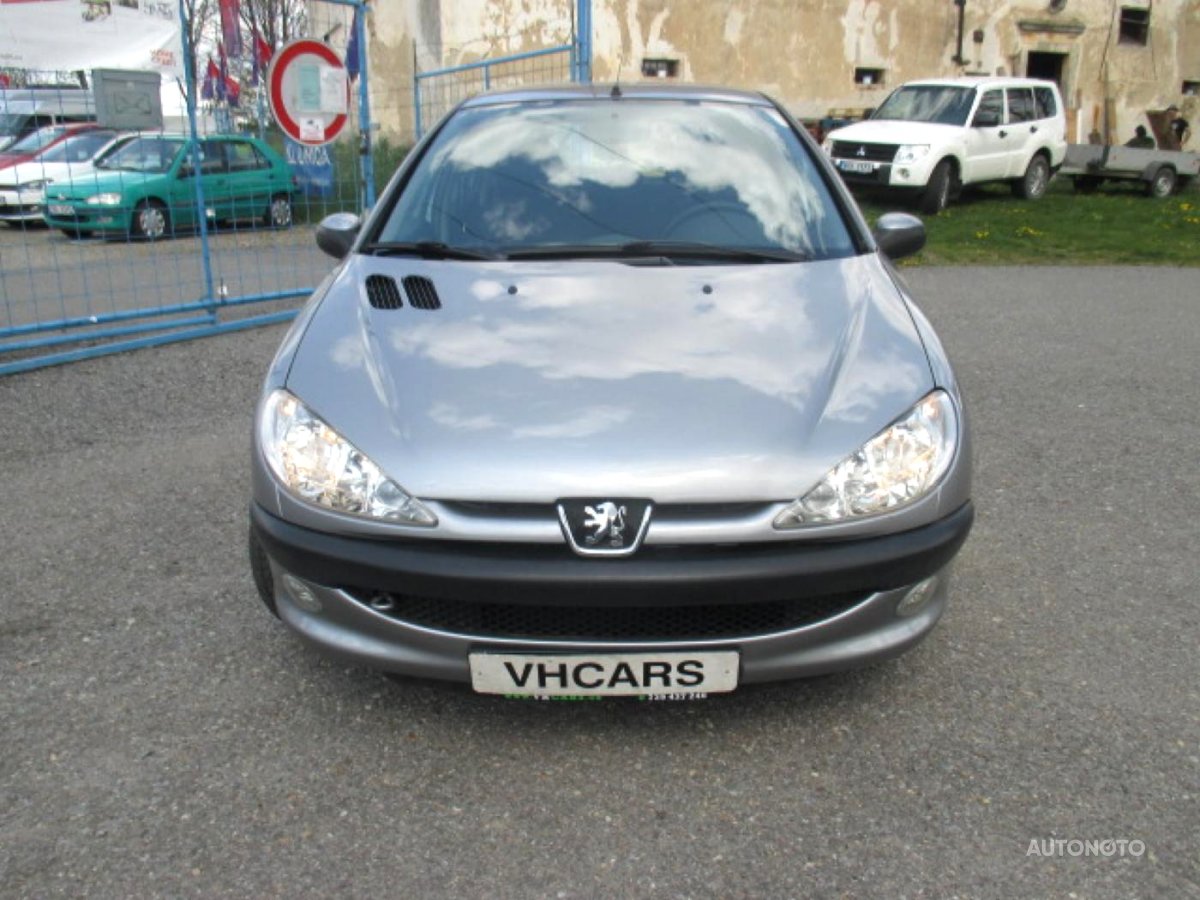 Peugeot 206, 2005 - pohled č. 3