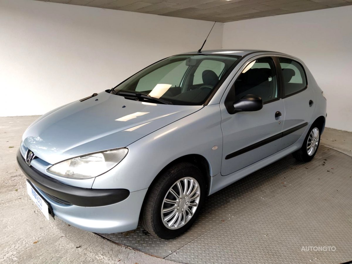 Peugeot 206, 2002 - pohled č. 3