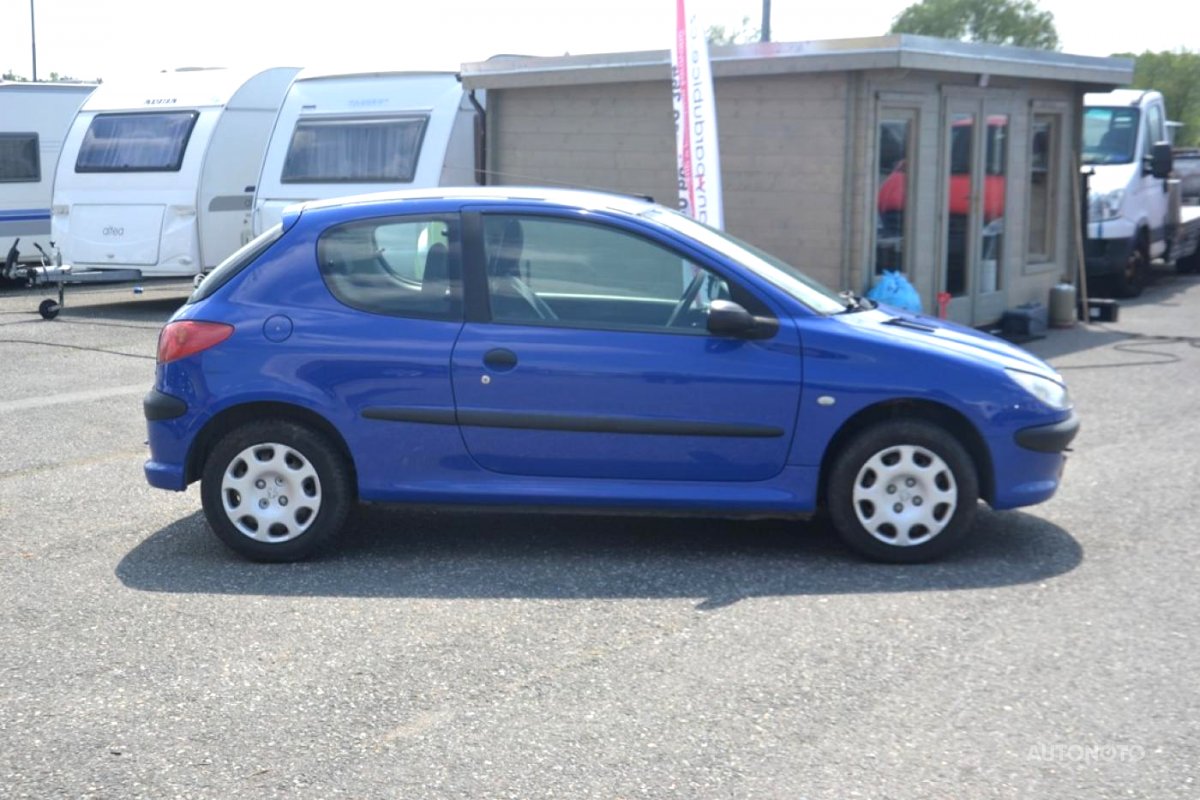 Peugeot 206, 2006 - pohled č. 3