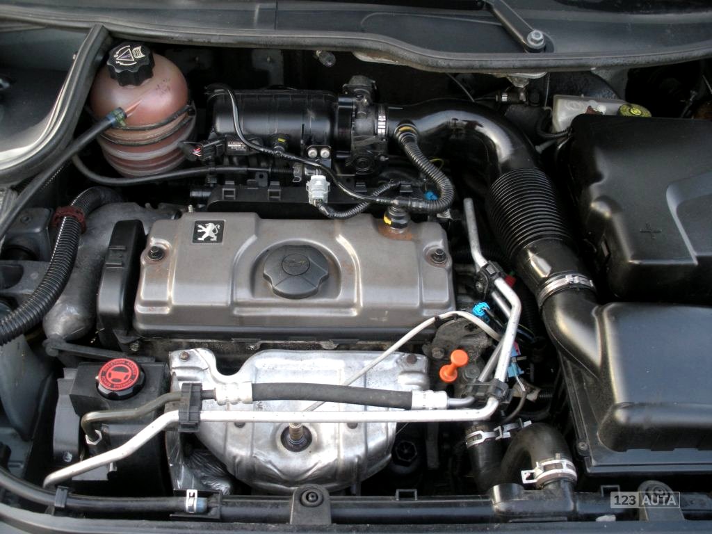 Peugeot 206, 2002 - pohled č. 17