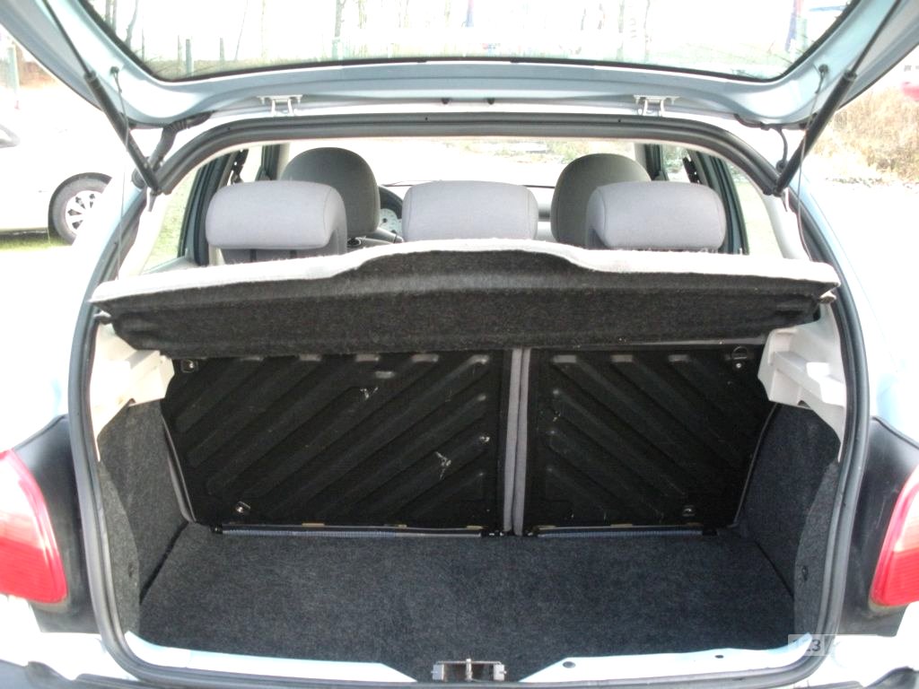Peugeot 206, 2002 - pohled č. 20