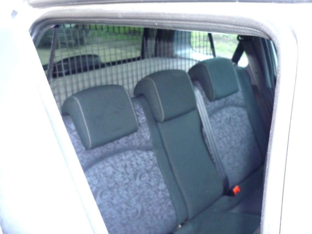 Peugeot 206, 2004 - pohled č. 12