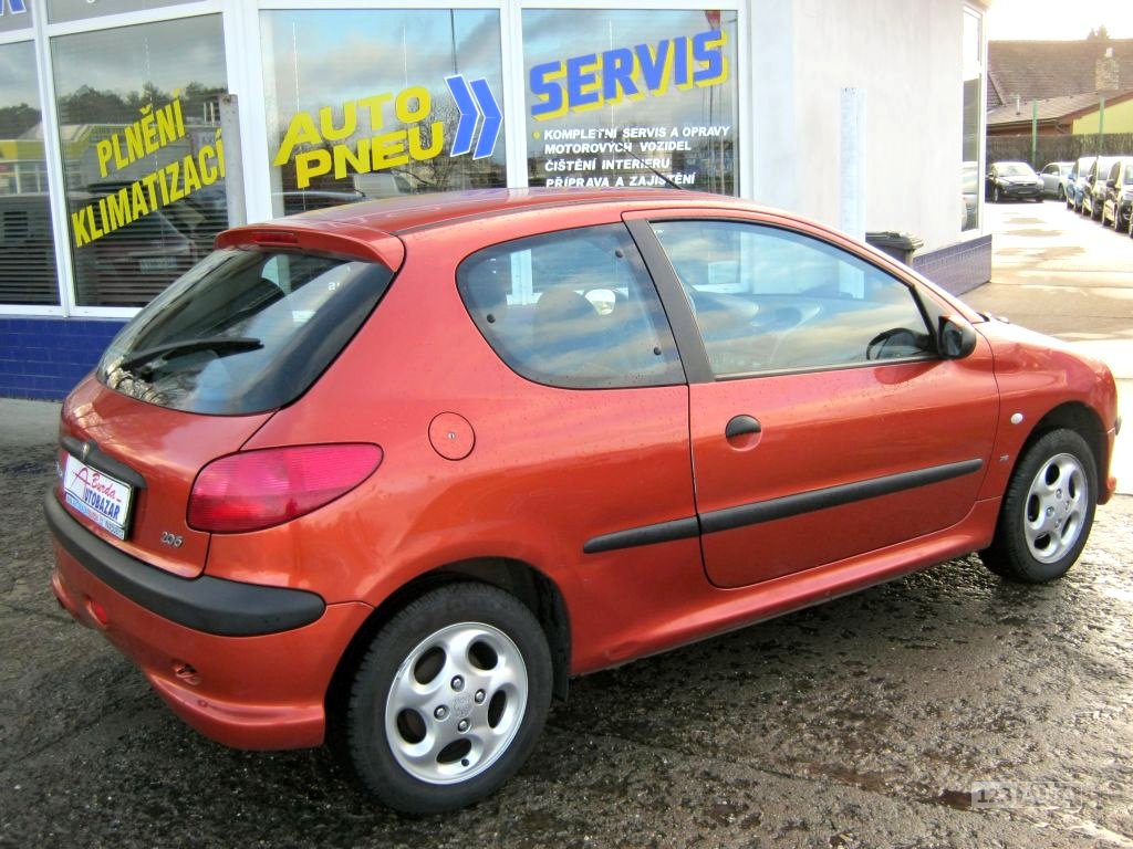 Peugeot 206, 1999 - pohled č. 11