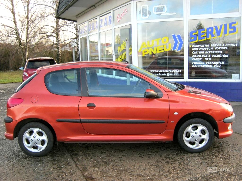 Peugeot 206, 1999 - pohled č. 12