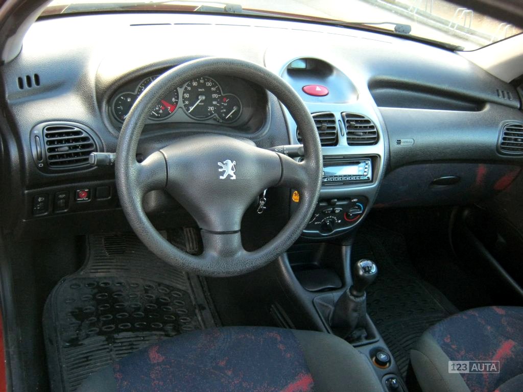 Peugeot 206, 1999 - pohled č. 14