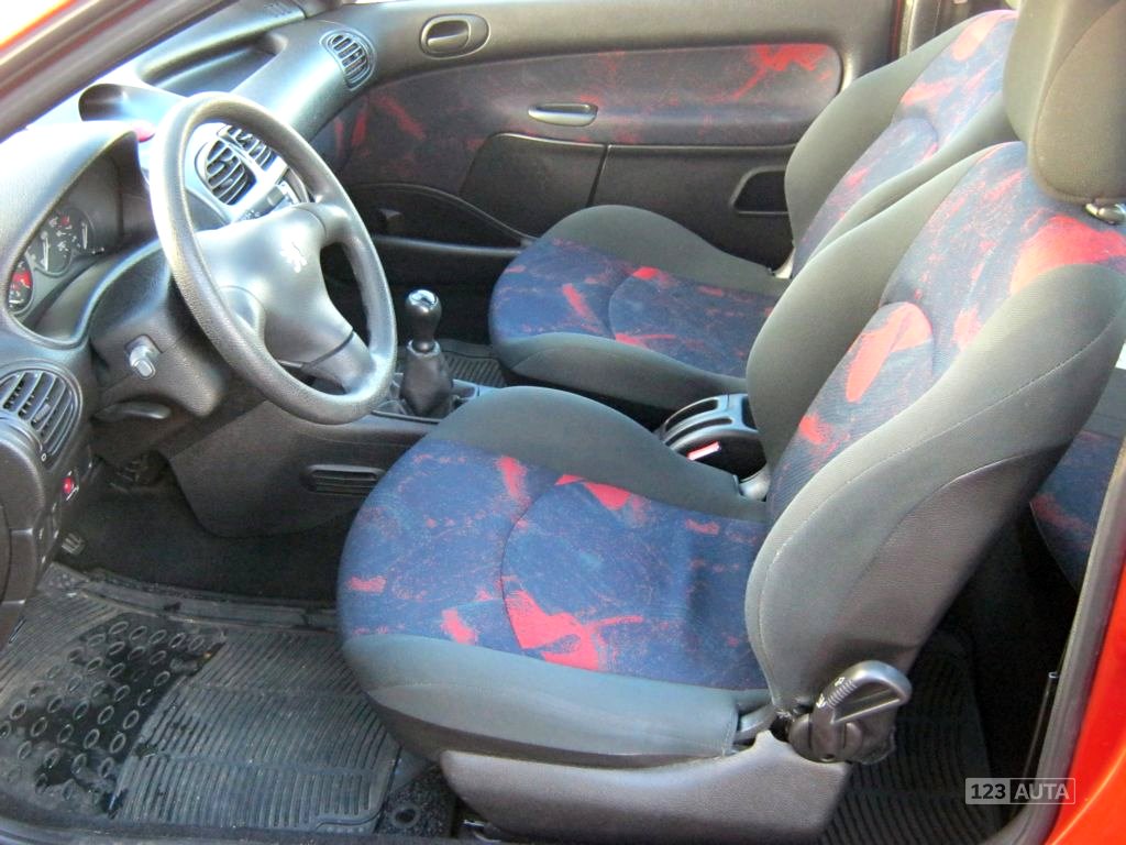 Peugeot 206, 1999 - pohled č. 15