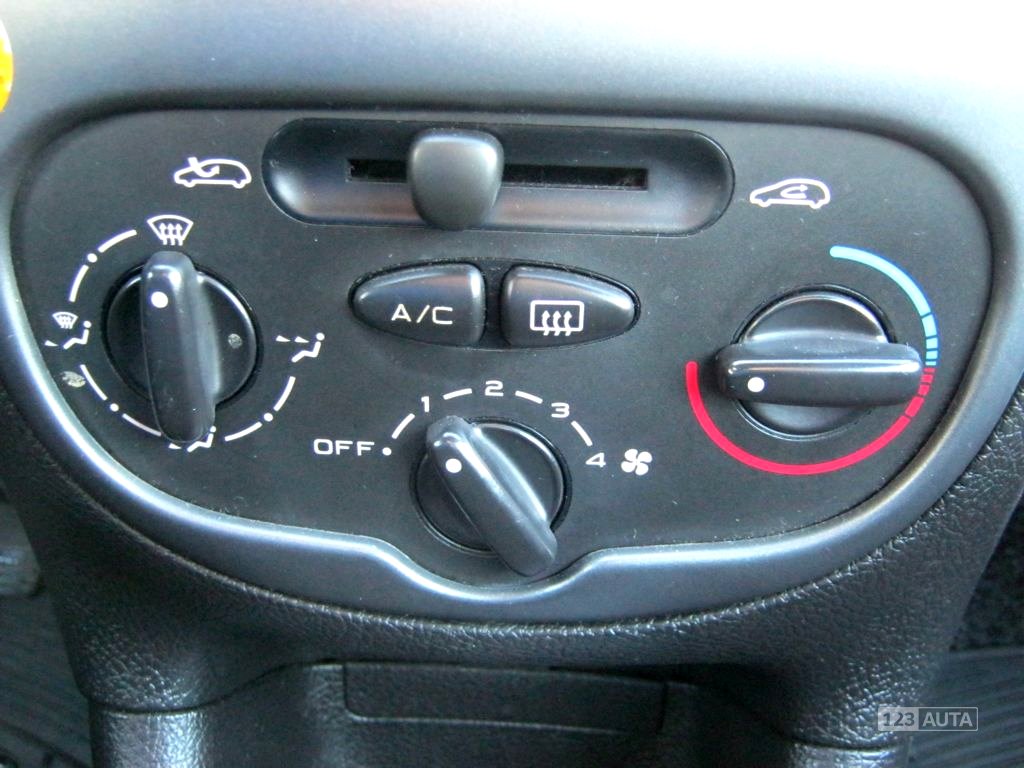 Peugeot 206, 1999 - pohled č. 19