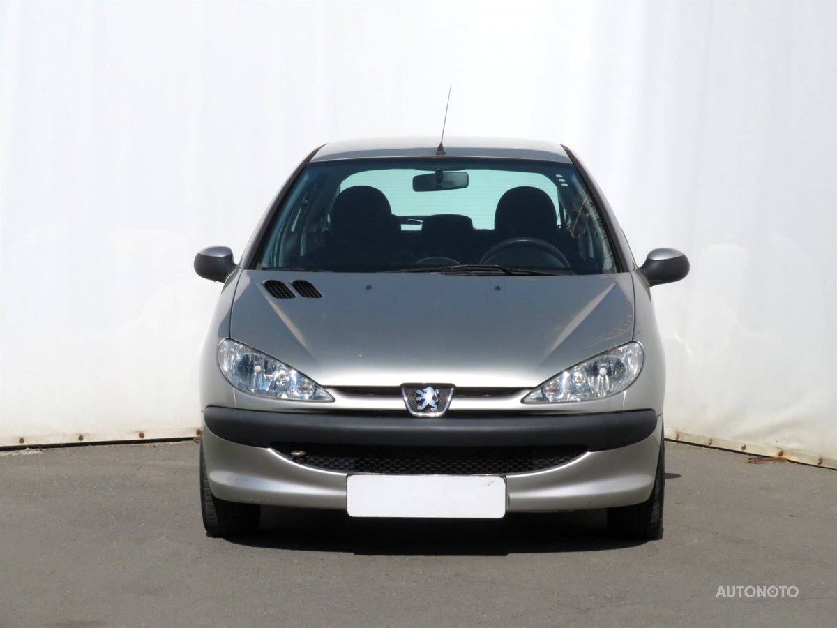 Peugeot 206, 2004 - pohled č. 2