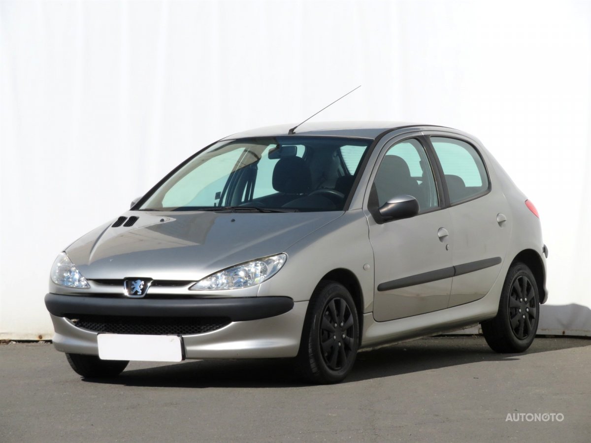 Peugeot 206, 2004 - pohled č. 3
